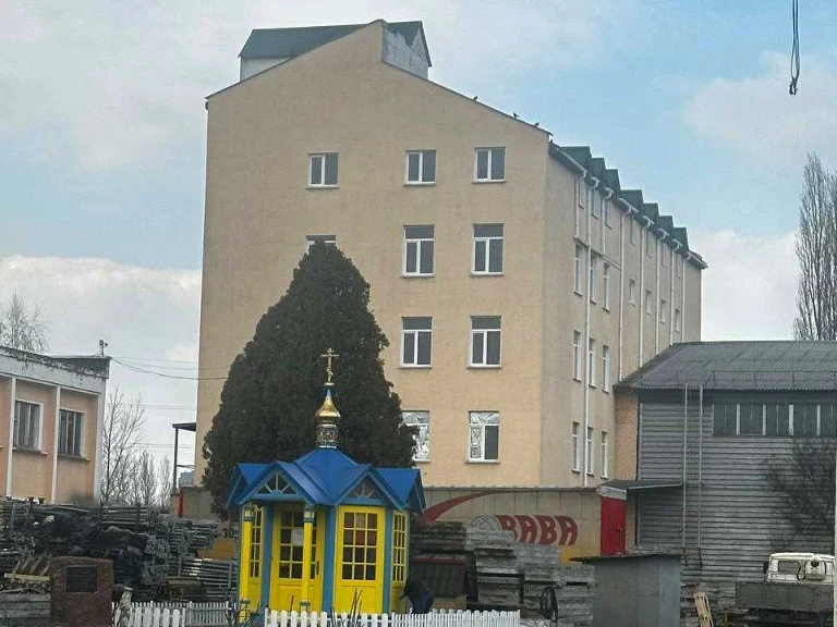 Будинок. Київ, Колекторна вул.