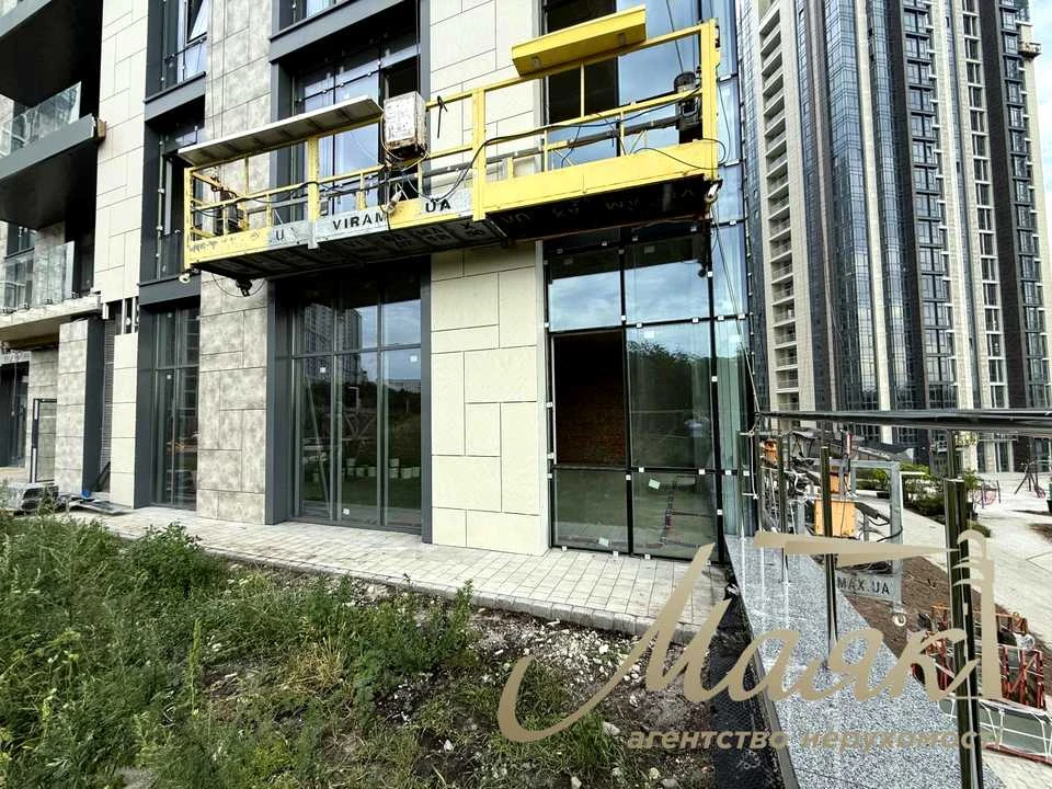 Будинок. Київ, Андрія Верхогляда вул. (Михайла Драгомирова)