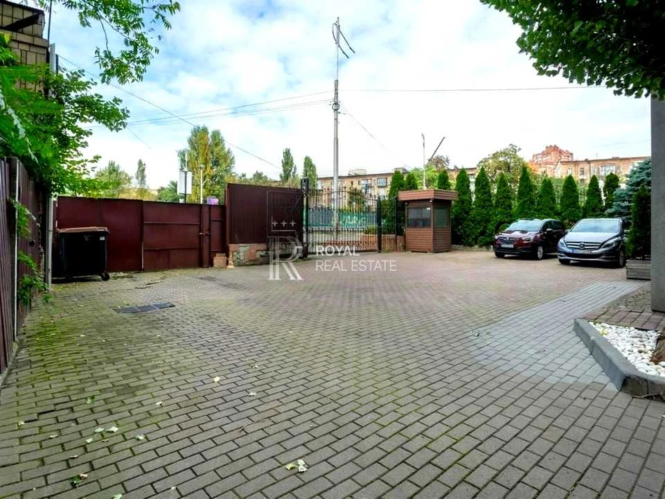 Будинок. Київ, Жилянська вул.
