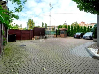 Будинок. Київ, Жилянська вул.