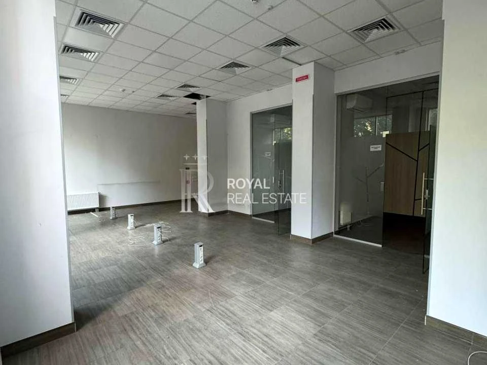 Будинок. Київ, Полтавська вул.