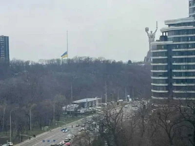 Будинок. Київ, Миколи Міхновського бульв. (Дружби народів)