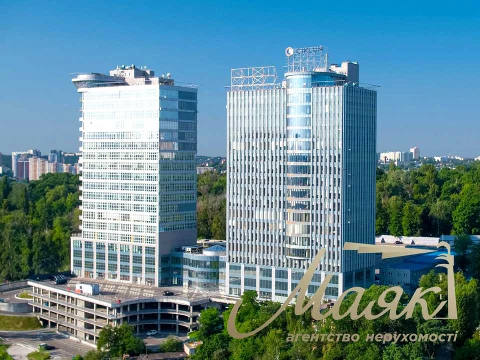 Будинок. Київ, Миколи Амосова вул.