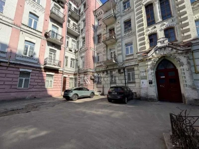 Будинок. Київ, Лютеранська вул.