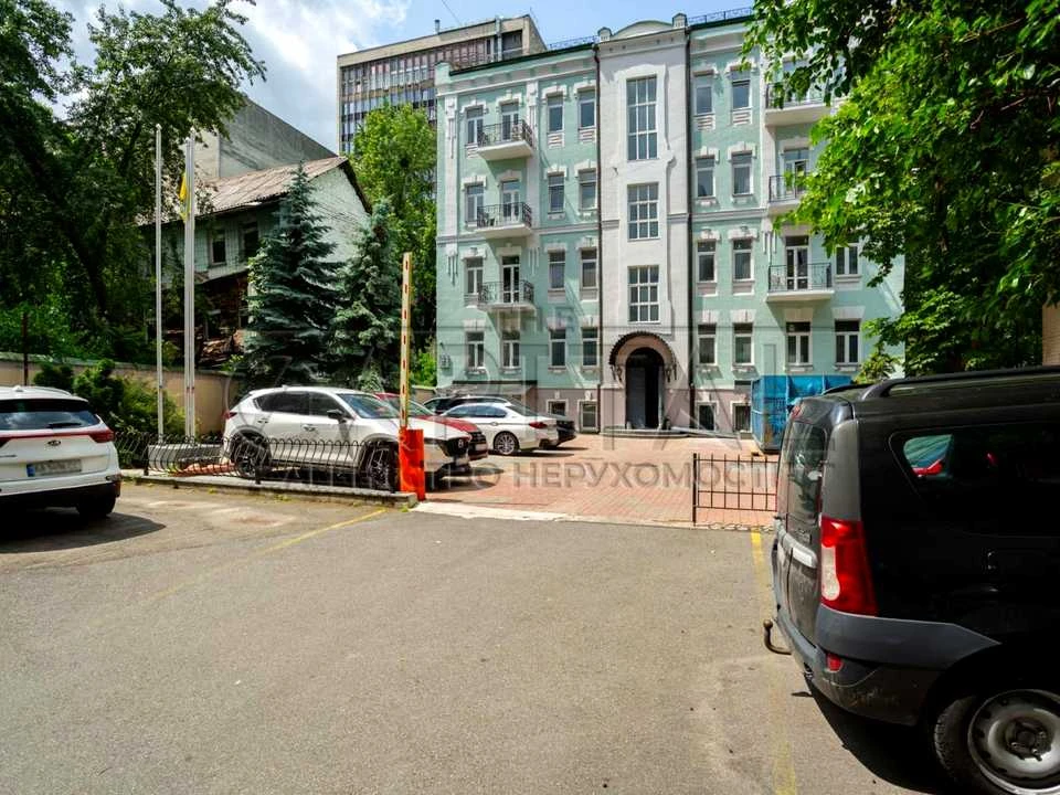 Будинок. Київ, Еспланадна вул.
