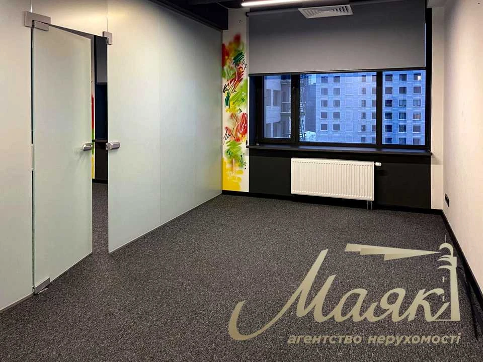 Будинок. Київ, ул. Саксаганского