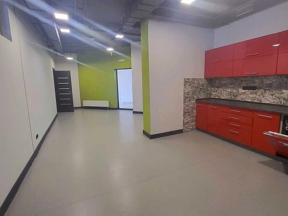 Будинок. Київ, Дніпровська набережна вул.
