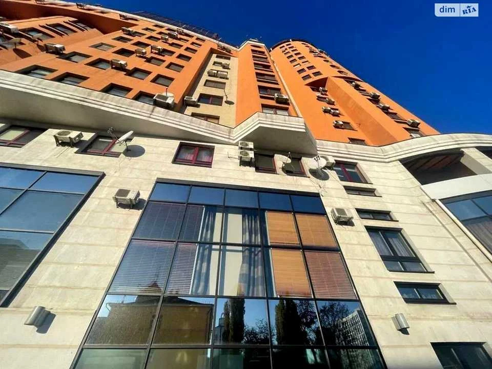 Будинок. Київ, Шота Руставелі вул.