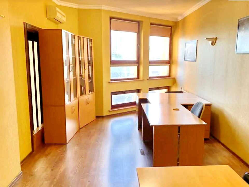 Будинок. Київ, Шота Руставелі вул.