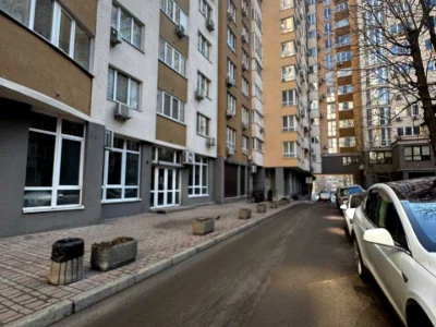 Будинок. Київ, Деміївська вул.