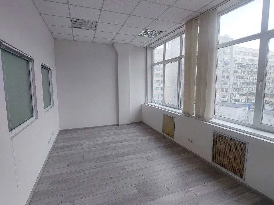 Будинок. Київ, Генерала Алмазова вул. (Кутузова)