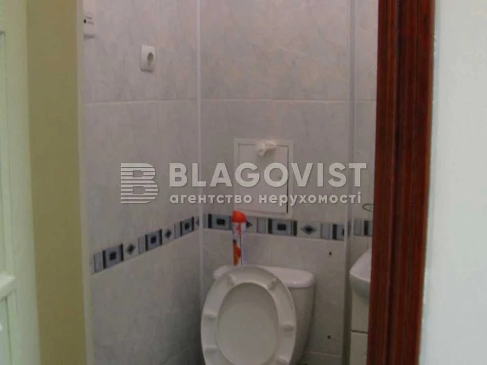 Будинок. Київ, Рогнідинська вул.