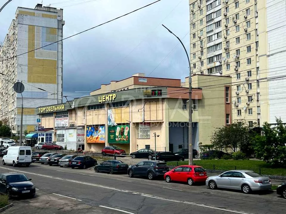 Будинок. Київ, Федора Ернста вул.