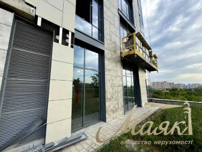 Будинок. Київ, Андрія Верхогляда вул. (Михайла Драгомирова),