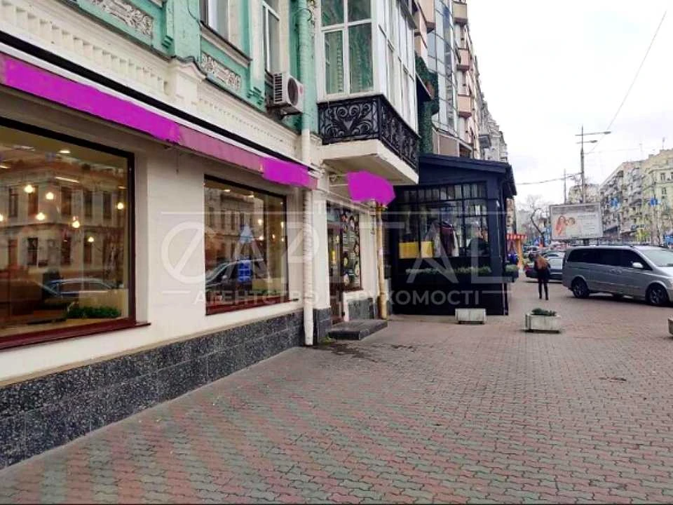Будинок. Київ, Велика Васильківська вул. (Червоноармійська)