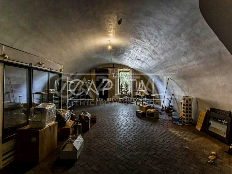 Будинок. Київ, Лесі Українки бульв., 28 В