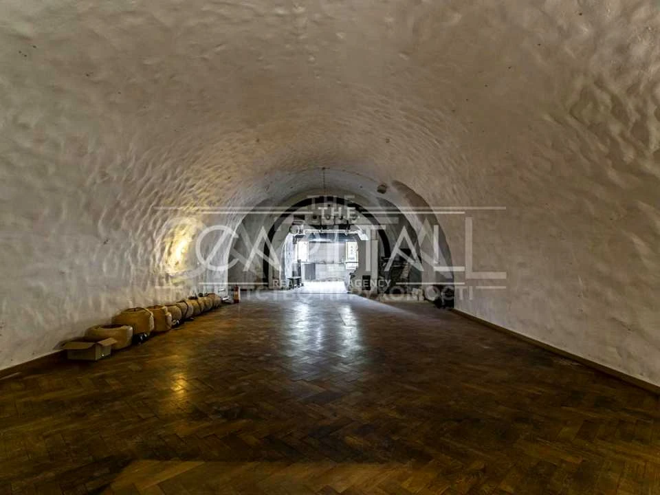 Будинок. Київ, Лесі Українки бульв., 28 В