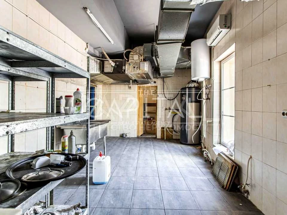 Будинок. Київ, Лесі Українки бульв., 28 В