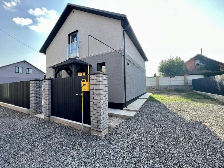 Продам Будинок 110 кв.м., 4 кімнати топова локація