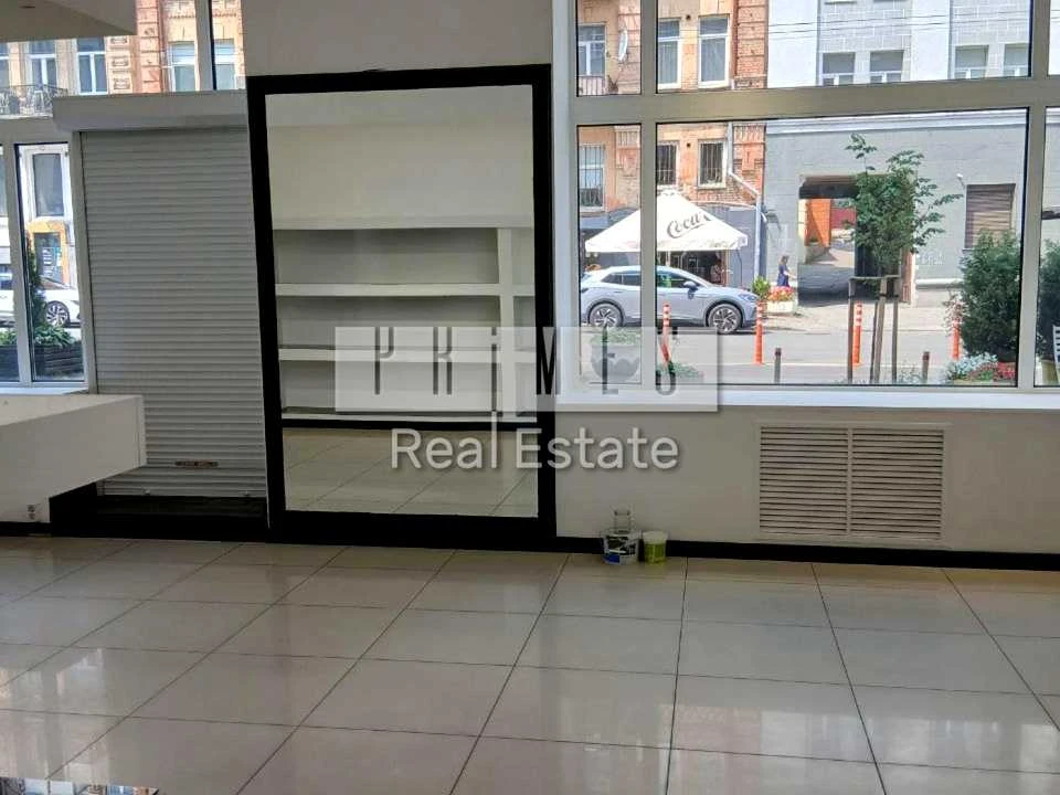 Будинок. Київ, Шота Руставелі вул.