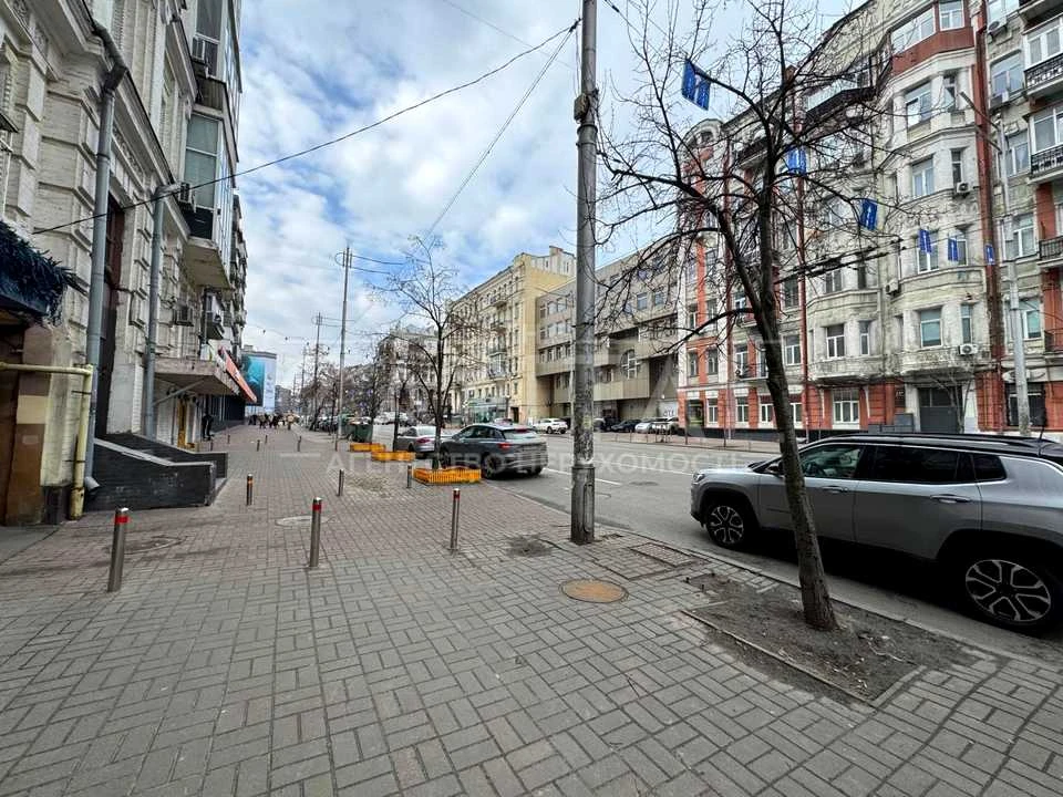 Будинок. Київ, Саксаганського вул.