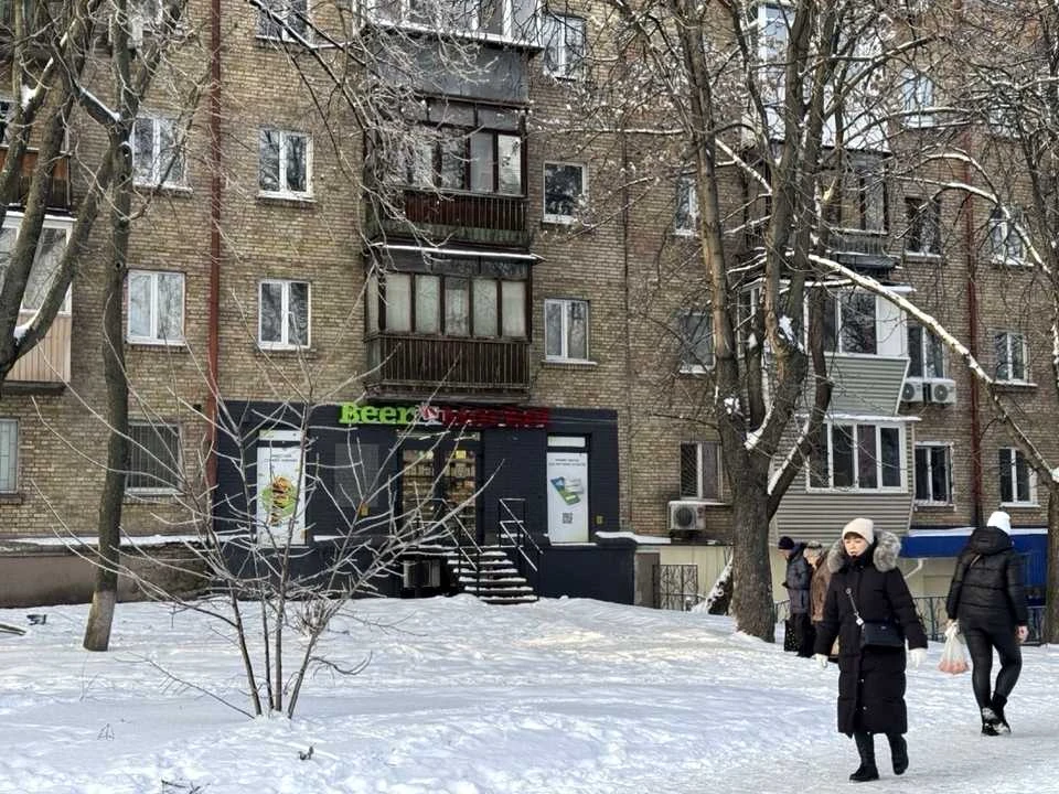 Будинок. Київ, Ольжича вул.