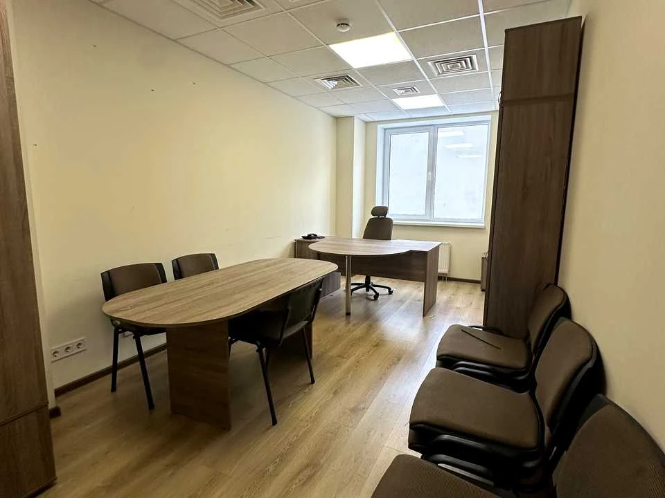 Будинок. Київ, майдан Незалежності пл.