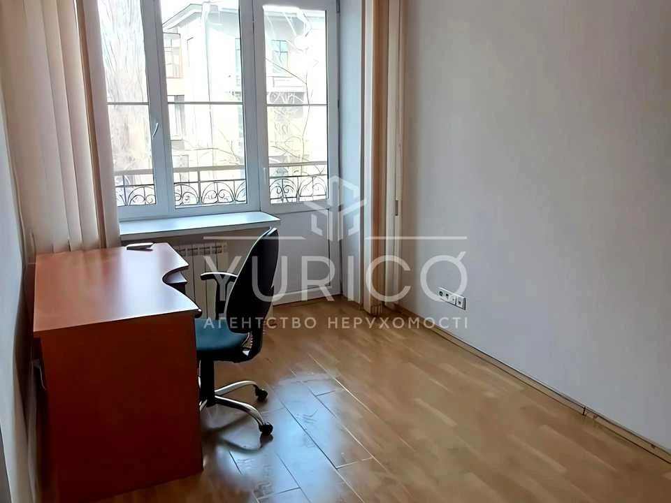 Будинок. Київ, Шовковична вул.
