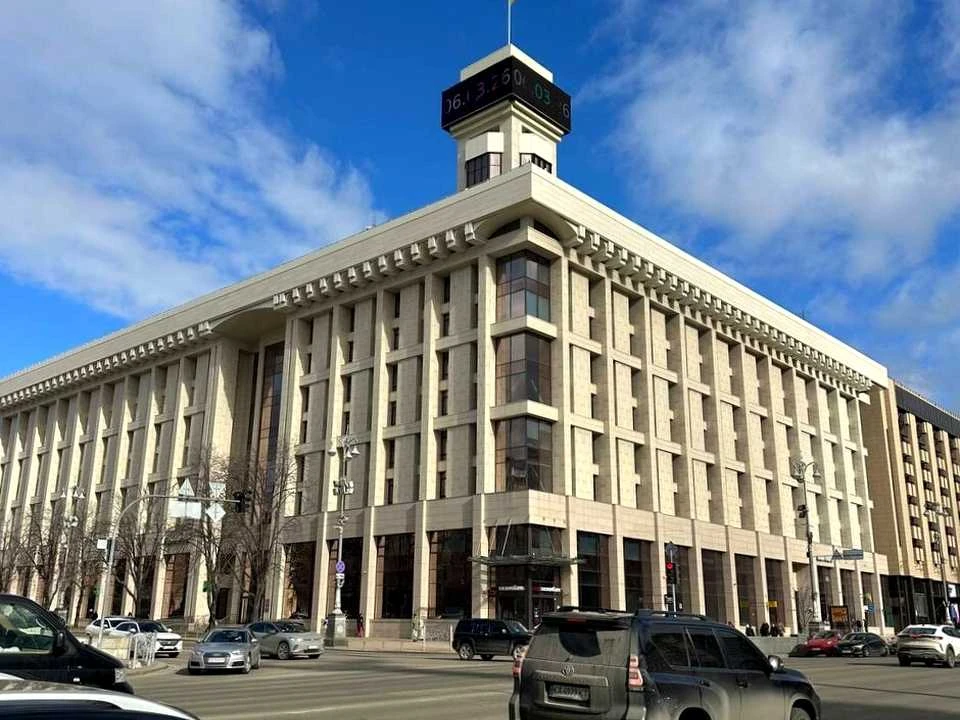 Будинок. Київ, майдан Незалежності пл.