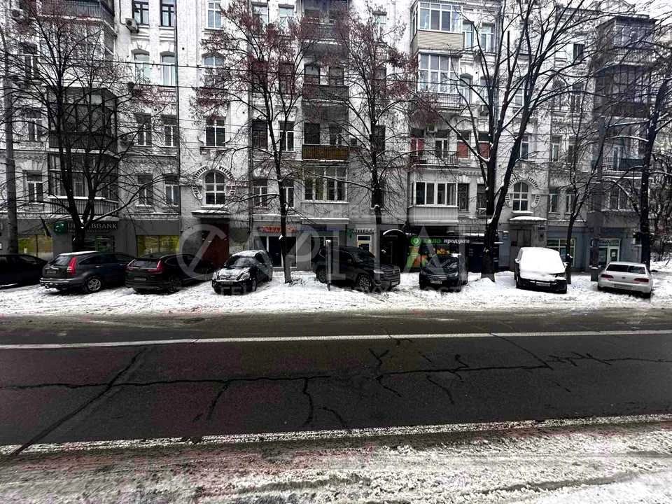 Будинок. Київ, Князів Острозьких вул. (Московська)