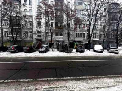 Будинок. Київ, Князів Острозьких вул. (Московська)