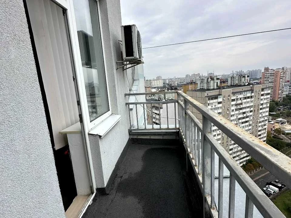 Будинок. Київ, Бориса Гмирі вул.