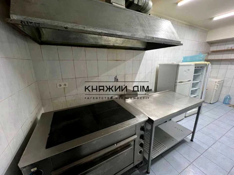 Будинок. Київ, Гетьмана Кирила Розумовського вул. (Миколи Кр