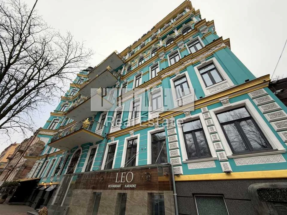 Будинок. Київ, Володимирська вул.