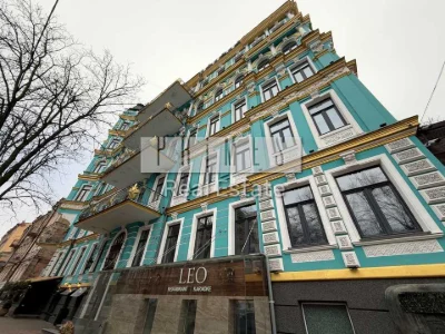 Будинок. Київ, Володимирська вул.