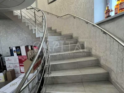 Будинок. Київ, Велика Окружна вул.