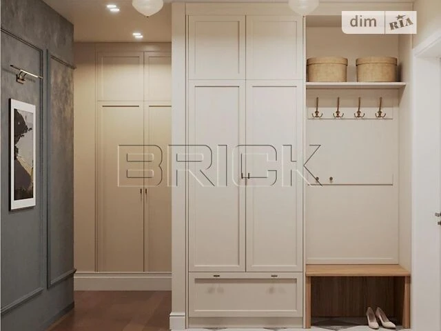 Sale of 3-room apartment 88.6 sq. m on Naberezhno-Rybalska st.