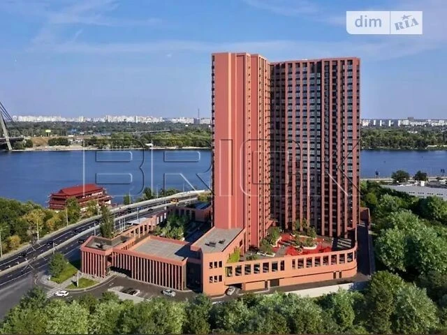 Sale of 3-room apartment 88.6 sq. m on Naberezhno-Rybalska st.
