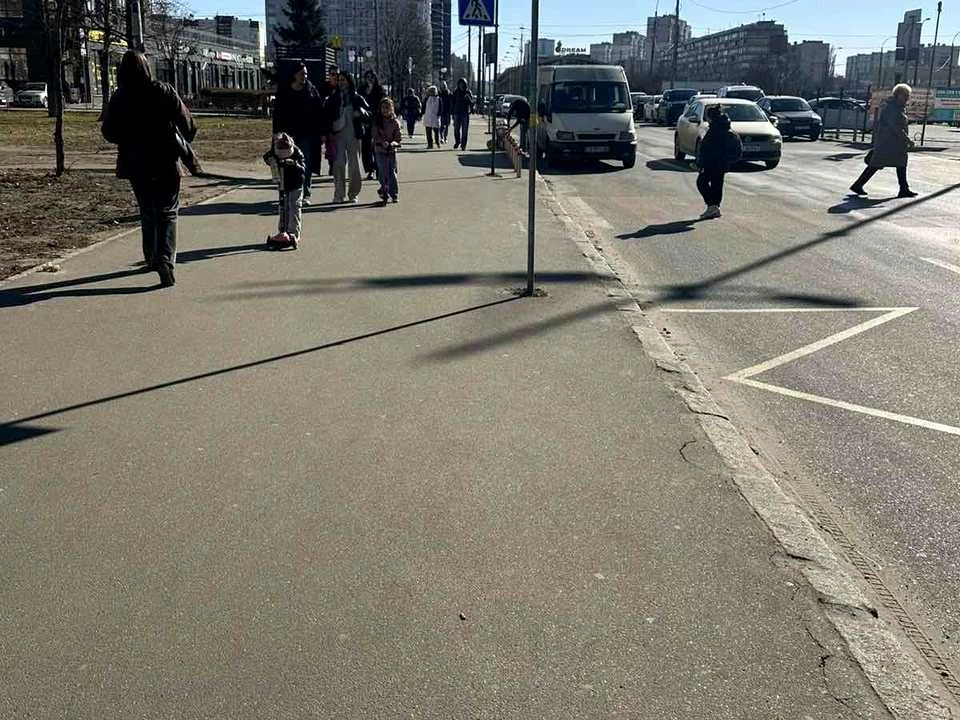 Будинок. Київ, Оболонський просп.
