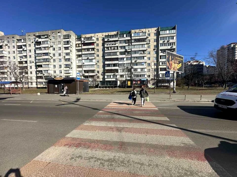 Будинок. Київ, Оболонський просп.