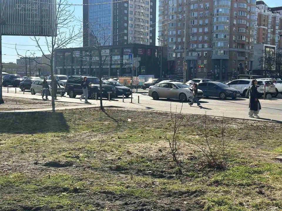 Будинок. Київ, Оболонський просп.