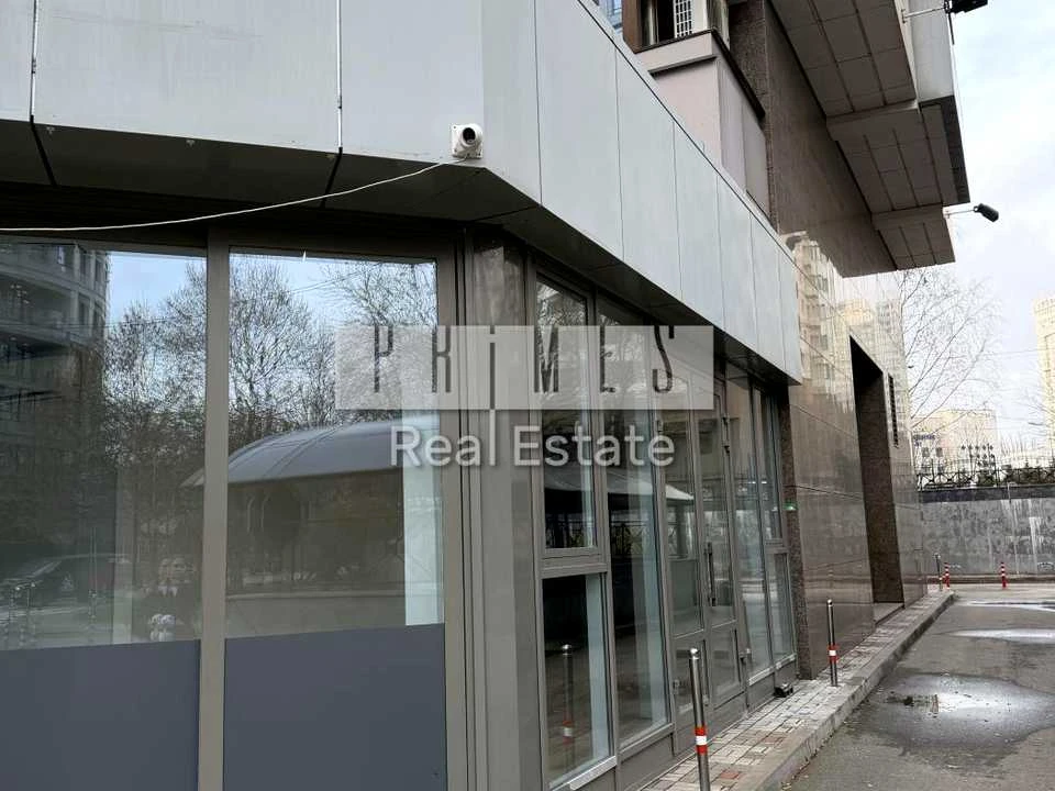 Будинок. Київ, Андрія Верхогляда вул. (Михайла Драгомирова)