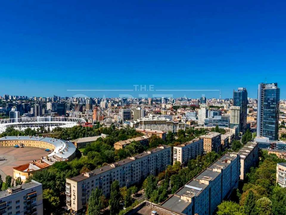 Будинок. Київ, Лесі Українки бульв.