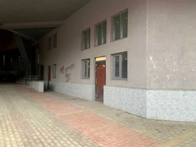 Будинок. Київ, Нижній Вал вул., (Будинок 1)
