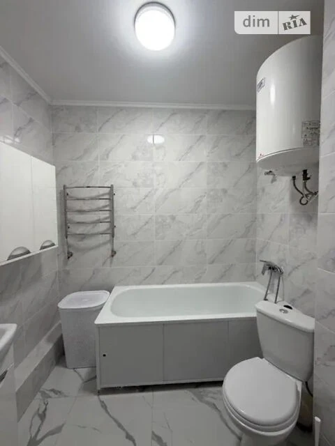 Продаж 2к квартири 73.3 кв. м на вул. Салютна 2 корпус 9 • I