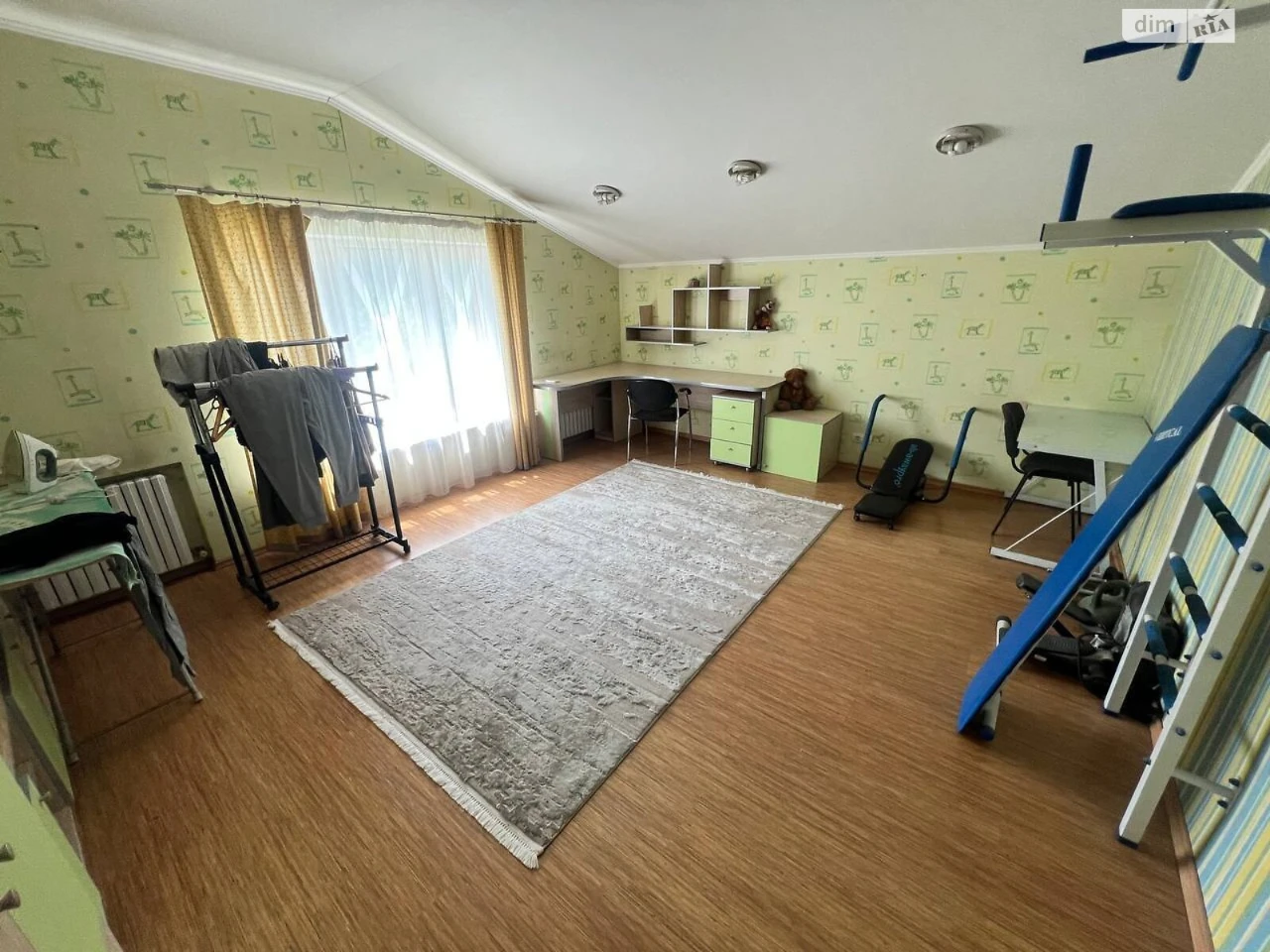 Довгострокова Оренда Дім Металургів