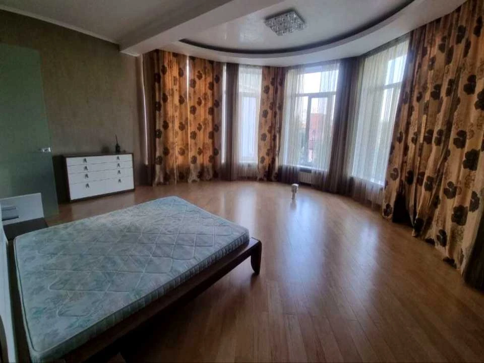 Будинок. Дніпро, Січових Стрільців вул. (Артема)