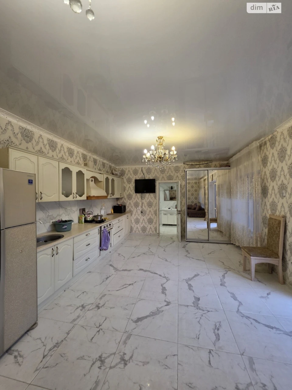 Довгострокова Оренда Дім Ломівка