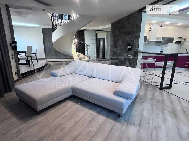 Продажа 3к квартиры 181 кв. м по ул. Ахматовой Анны 13Г.