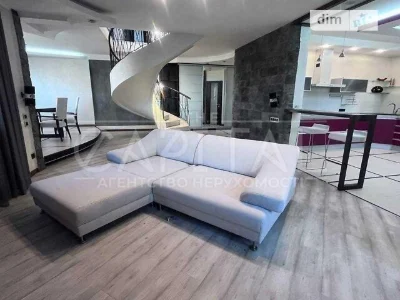 Продажа 3к квартиры 181 кв. м по ул. Ахматовой Анны 13Г.